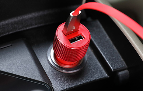 Автомобильные зарядки в прикуриватель