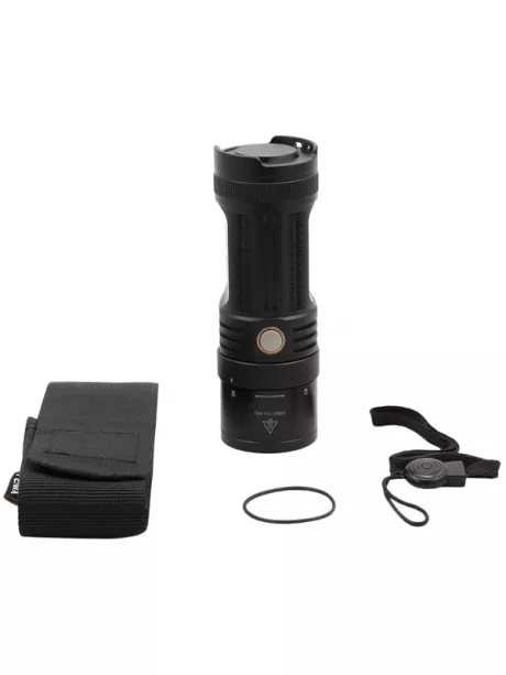светодиодный фонарь с регулировкой фокуса Fenix FD45 XP-L HI 