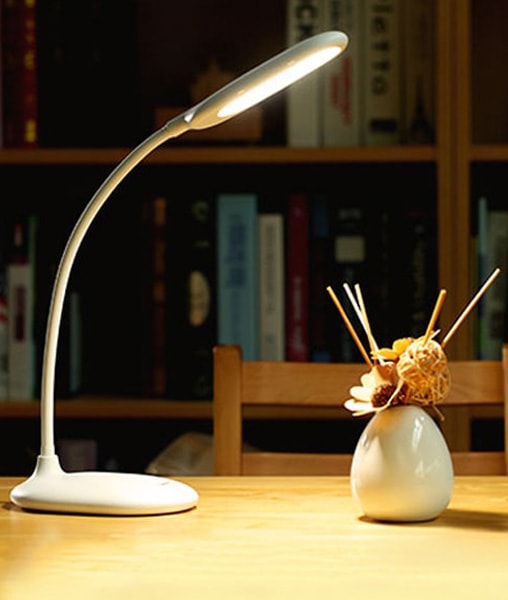 настольная светодиодная лампа с аккумулятором Remax Kaden Led Eye Protection Desk Lamp RT-E365
